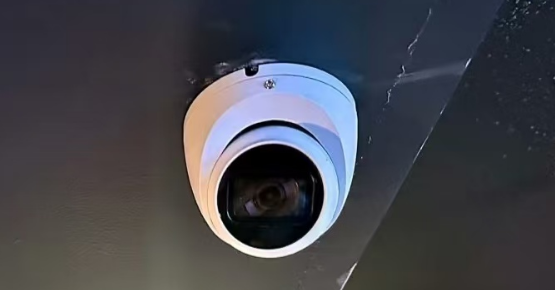 吸頂安裝的攝像頭
